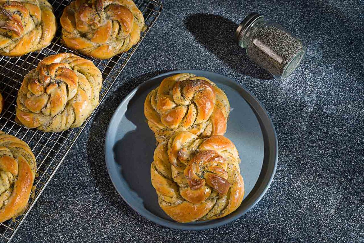 Zitronen-Mohn- Brötchen Rezept