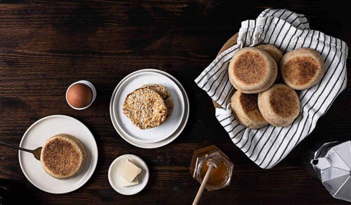 Englische Muffins mit Sauerteig Rezept